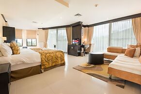 The Royal Corin Thermal Water Spa & Resort - Adults Only