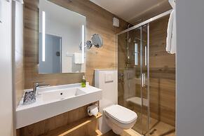 Hotel Schweizerhof Sils Maria, a Faern Collection Hotel