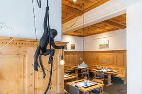 Hotel Schweizerhof Sils Maria, a Faern Collection Hotel