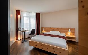 Hotel Schweizerhof Sils Maria, a Faern Collection Hotel