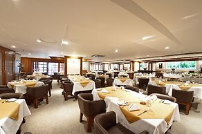 Continental Porto Alegre by Samba