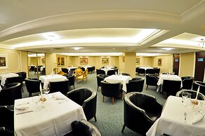 Continental Porto Alegre by Samba