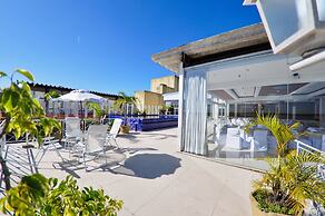 Continental Porto Alegre by Samba