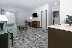 La Quinta Inn & Suites by Wyndham Tulsa Airpt / Expo Square
