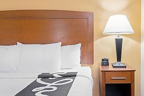 La Quinta Inn & Suites by Wyndham Lawton / Fort Sill