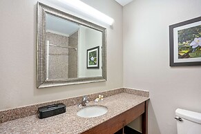La Quinta Inn & Suites by Wyndham Houston - Magnolia