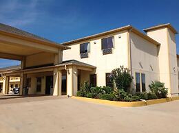 Budgetel Inn & Suites