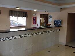 Budgetel Inn & Suites