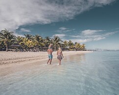 Victoria Beachcomber Resort & Spa