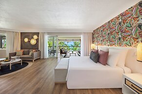 Victoria Beachcomber Resort & Spa