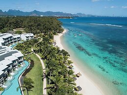 Victoria Beachcomber Resort & Spa