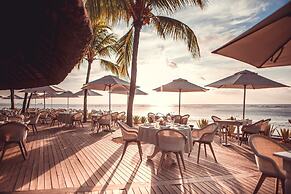 Victoria Beachcomber Resort & Spa
