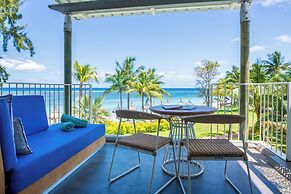 Victoria Beachcomber Resort & Spa