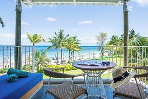 Victoria Beachcomber Resort & Spa
