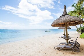 Victoria Beachcomber Resort & Spa