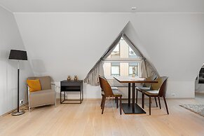 Enter City Apartment Hotel