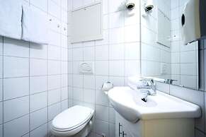 Enter City Apartment Hotel