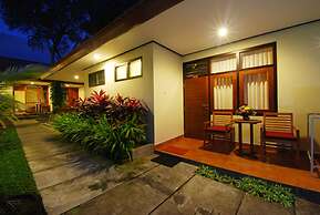 Yulia Beach Inn Kuta