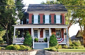 The Inn & Spa at Intercourse Village