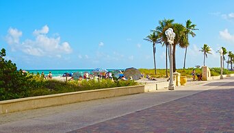 Hollywood Beach Hotels