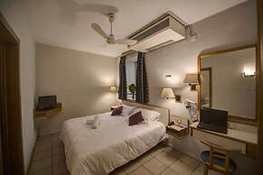 Sliema Chalet Hotel