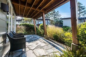 Cox Bay Beach Resort