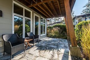 Cox Bay Beach Resort