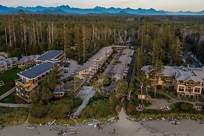 Cox Bay Beach Resort