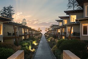 Cox Bay Beach Resort