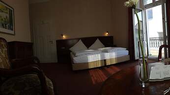Hotel Weisses Haus
