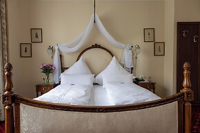 Hotel Weisses Haus