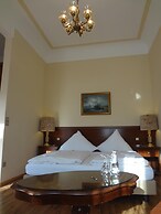 Hotel Weisses Haus
