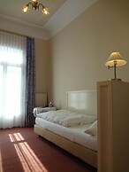 Hotel Weisses Haus