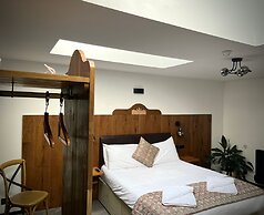 The Blue Boar Inn