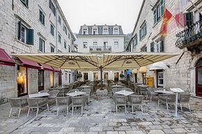 Hotel Vardar Kotor
