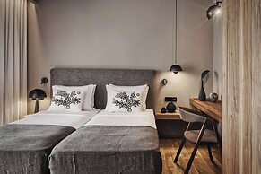 Domes of Elounda, Autograph Collection