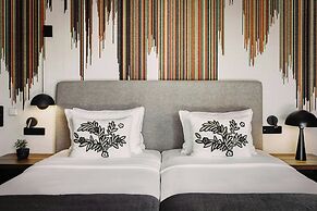 Domes of Elounda, Autograph Collection