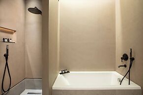 Domes of Elounda, Autograph Collection