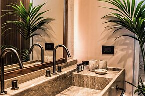 Domes of Elounda, Autograph Collection