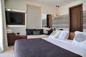 Domes of Elounda, Autograph Collection