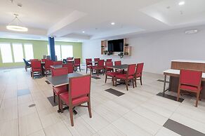Holiday Inn Express Hotel & Suites East Lansing by IHG