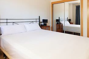 Apartamentos Playamarina