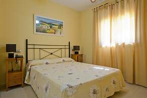 Apartamentos Playamarina
