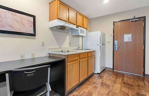 Extended Stay America Select Suites - Orlando - South