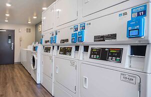 Extended Stay America Select Suites - Orlando - South