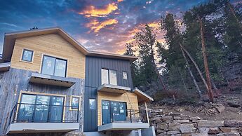 Inn on Fall River & Fall River Cabins
