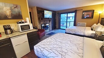 Inn on Fall River & Fall River Cabins