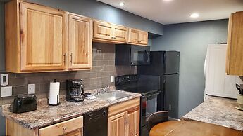 Inn on Fall River & Fall River Cabins