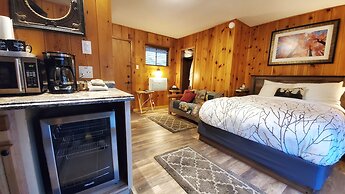 Inn on Fall River & Fall River Cabins