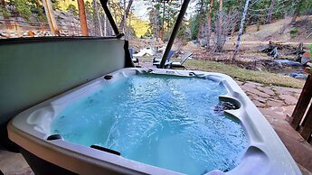 Inn on Fall River & Fall River Cabins